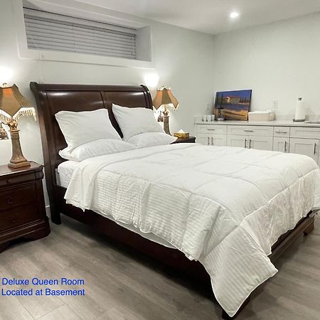 South Vancouver Guesthouse 외부 사진