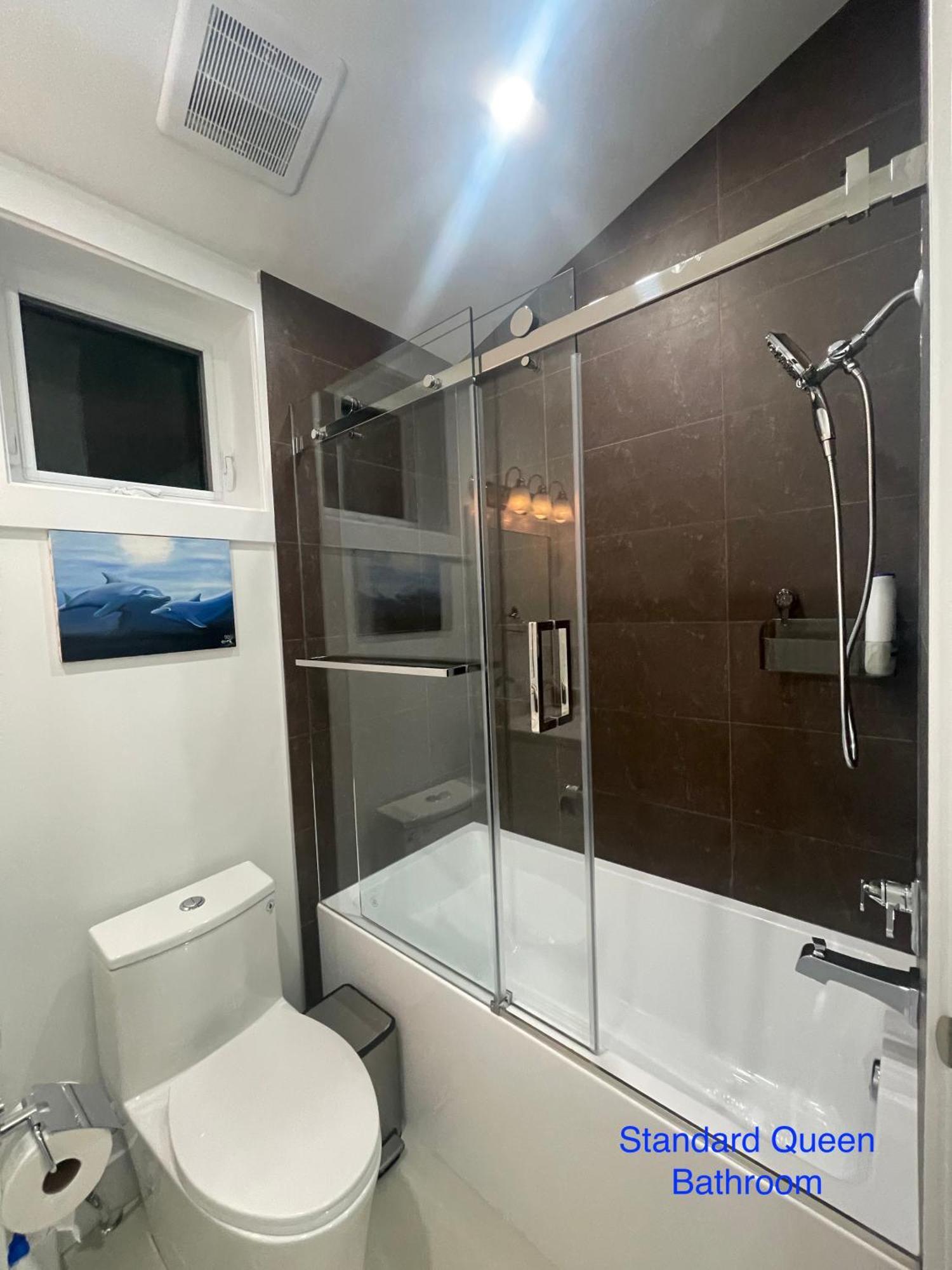 South Vancouver Guesthouse 외부 사진